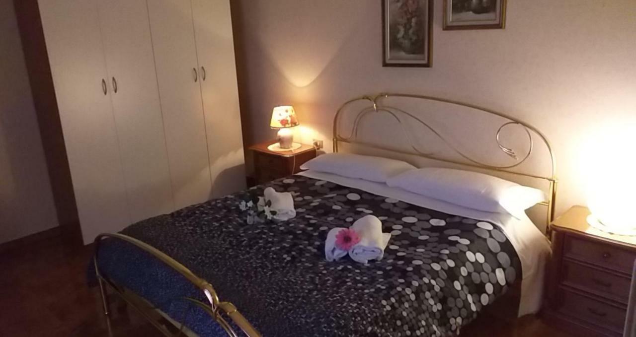 Apartament Casa Vacanze Niko Ap Cir Cni00247 Sirmione Kültér fotó