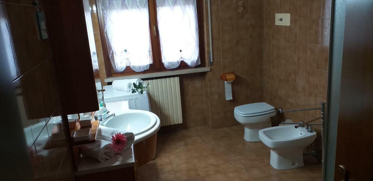 Apartament Casa Vacanze Niko Ap Cir Cni00247 Sirmione Kültér fotó