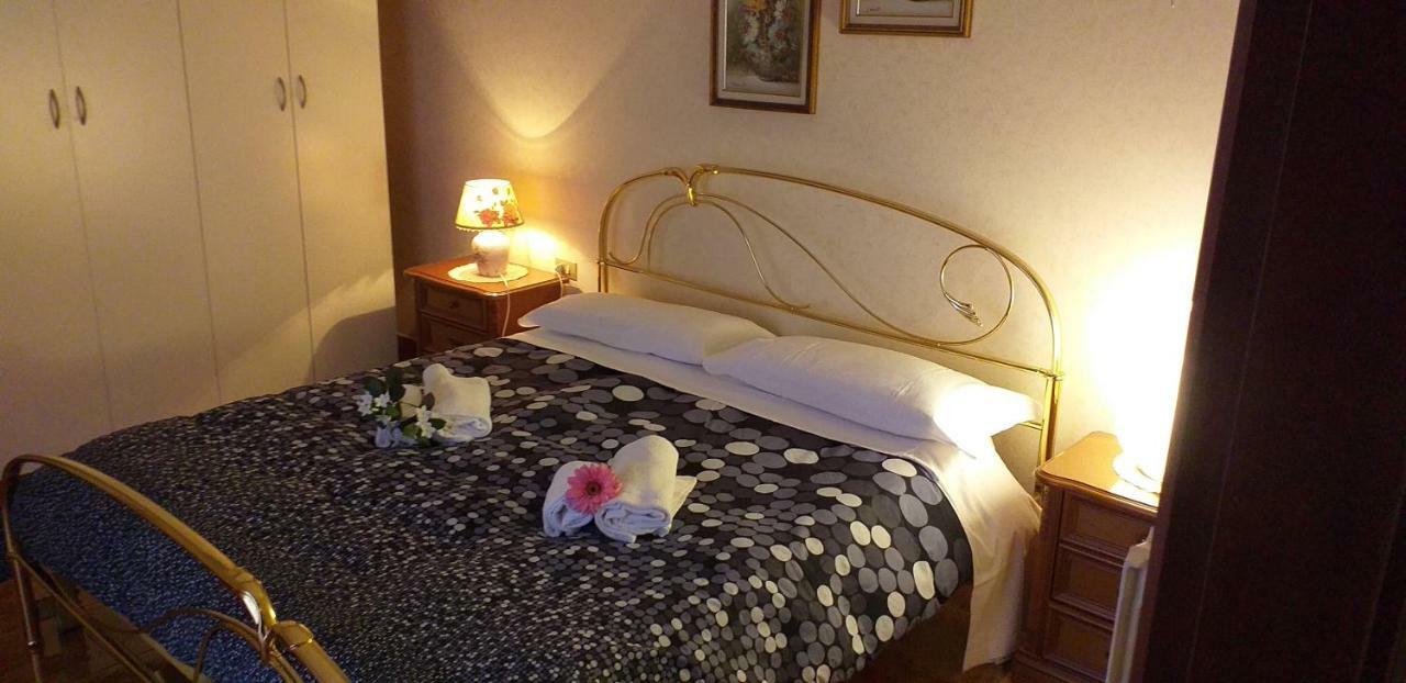 Apartament Casa Vacanze Niko Ap Cir Cni00247 Sirmione Kültér fotó